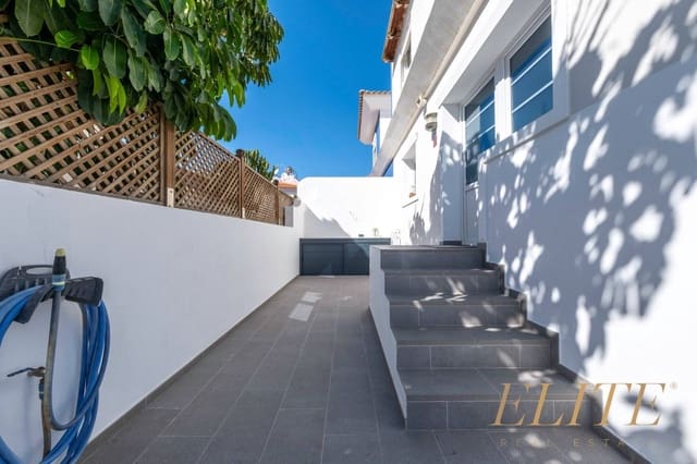 4 quarto Casa em Banda para venda em Sonneland, San Bartolomé de Tirajana com piscina garagem - 895 000 € (Ref: 9586845)