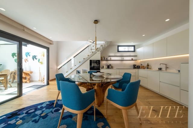 3 quarto Moradia para venda em San Bartolomé de Tirajana com piscina garagem - 1 340 000 € (Ref: 9586846)