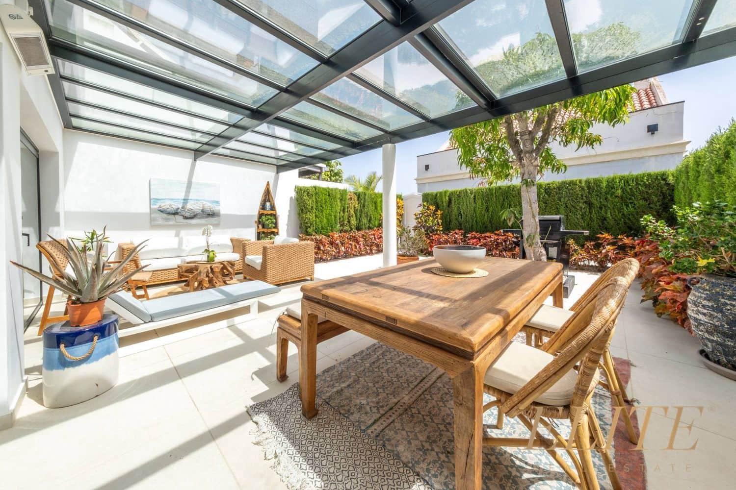 3 bedroom Villa for sale in San Bartolome de Tirajana with pool garage - € 1,340,000 (Ref: 9586846)