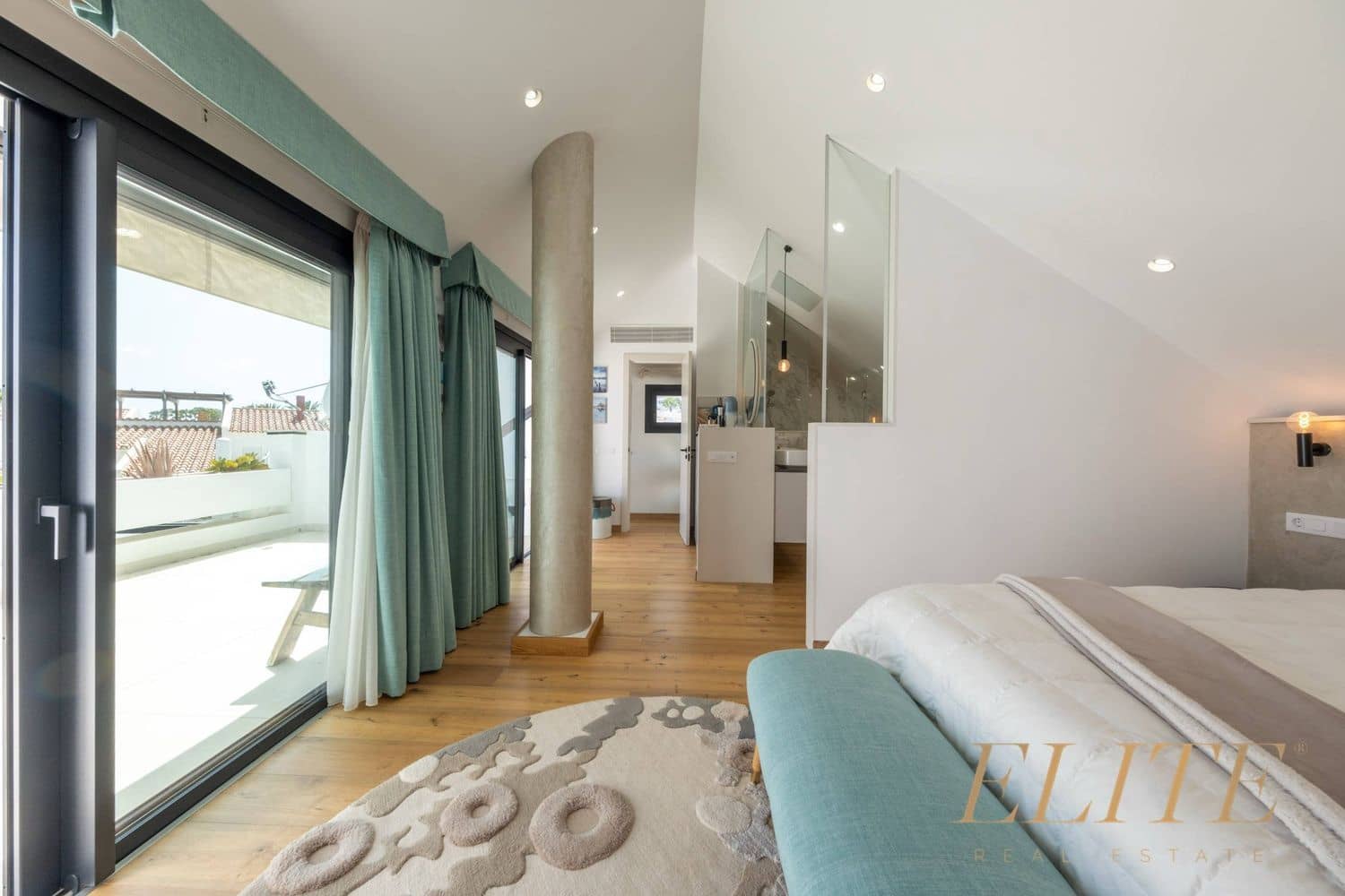 3 bedroom Villa for sale in San Bartolome de Tirajana with pool garage - € 1,340,000 (Ref: 9586846)