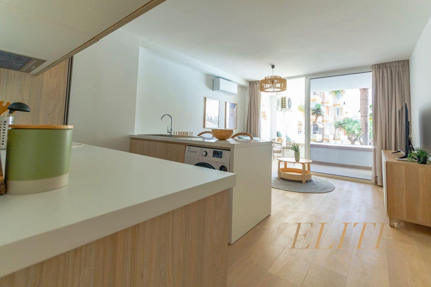 1 bedroom Apartment for sale in Playa del Ingles with pool garage - € 270,000 (Ref: 9586848)