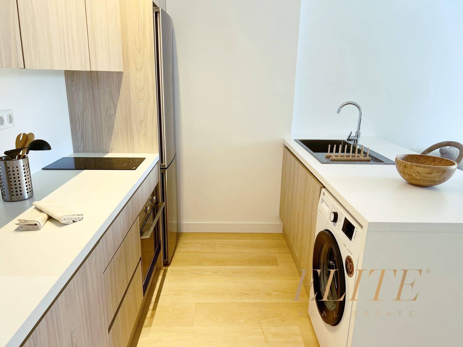 1 bedroom Apartment for sale in Playa del Ingles with pool garage - € 270,000 (Ref: 9586848)