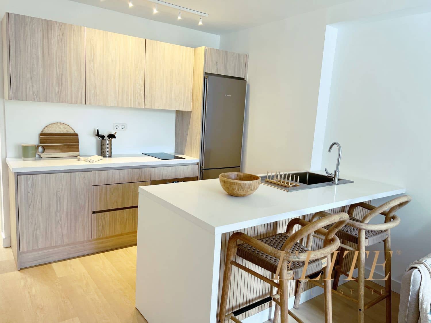 1 bedroom Apartment for sale in Playa del Ingles with pool garage - € 270,000 (Ref: 9586848)