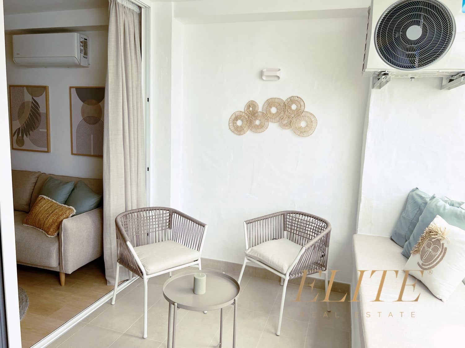 1 bedroom Apartment for sale in Playa del Ingles with pool garage - € 270,000 (Ref: 9586848)