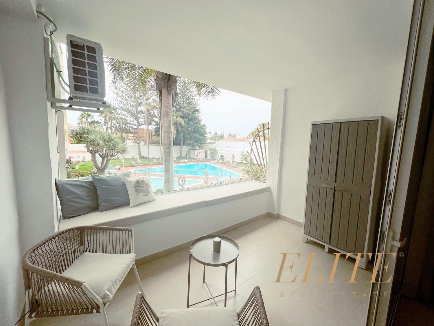 1 bedroom Apartment for sale in Playa del Ingles with pool garage - € 270,000 (Ref: 9586848)
