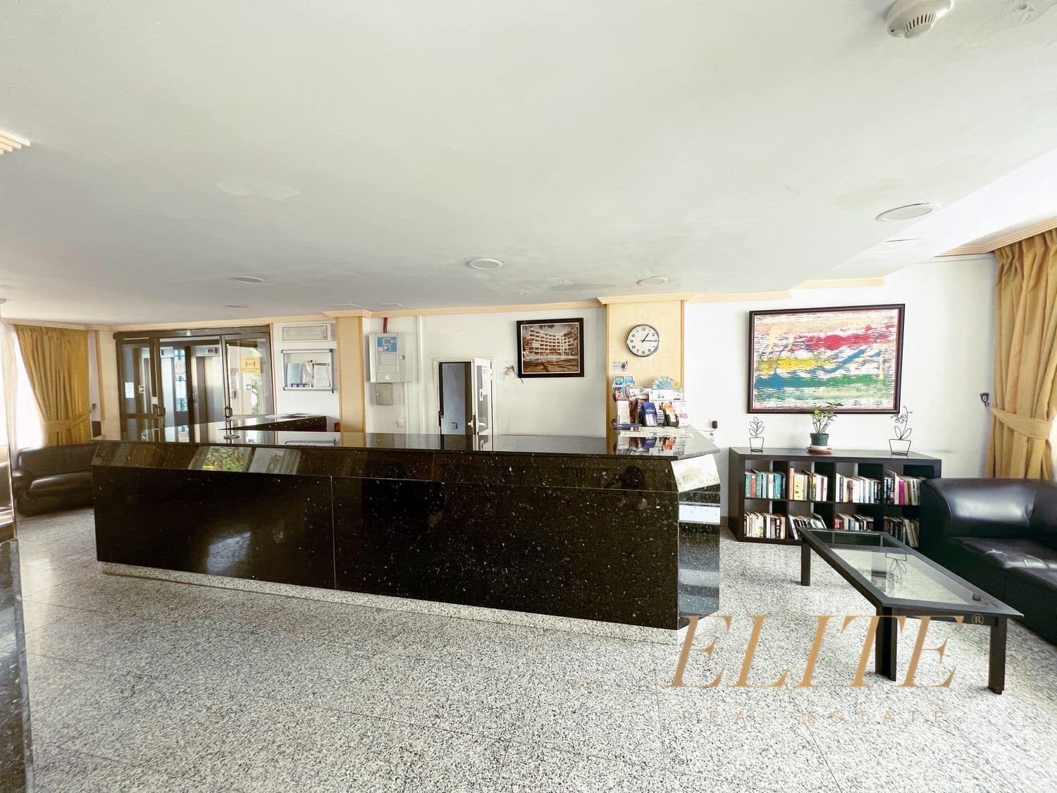 1 bedroom Apartment for sale in Playa del Ingles with pool garage - € 270,000 (Ref: 9586848)