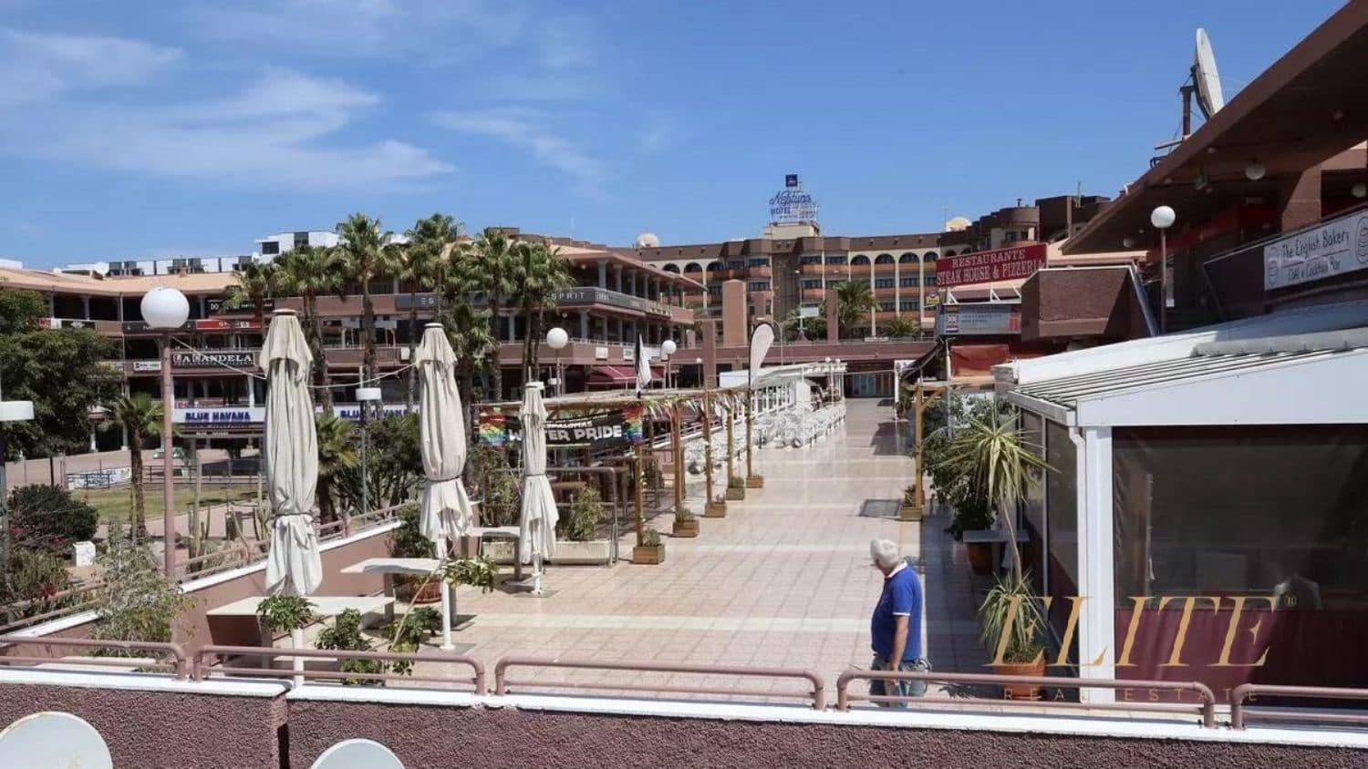 1 bedroom Apartment for sale in Playa del Ingles with pool garage - € 270,000 (Ref: 9586848)