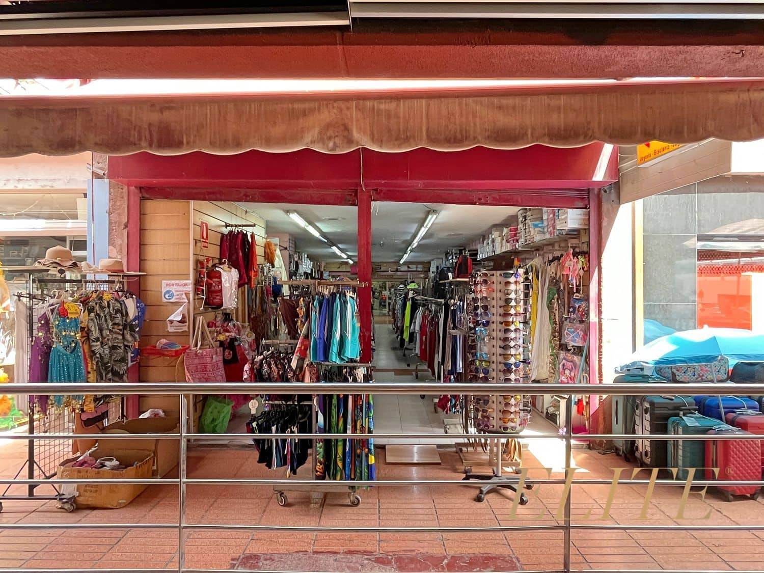 Commercial for rent in Puerto Rico - € 2,000 (Ref: 9586850)