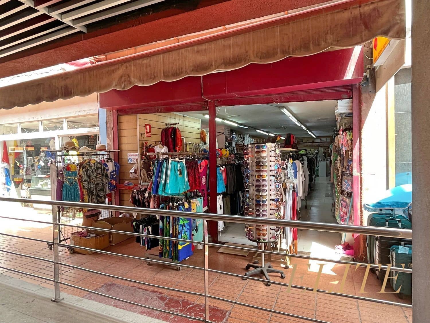 Commercial for rent in Puerto Rico - € 2,000 (Ref: 9586850)