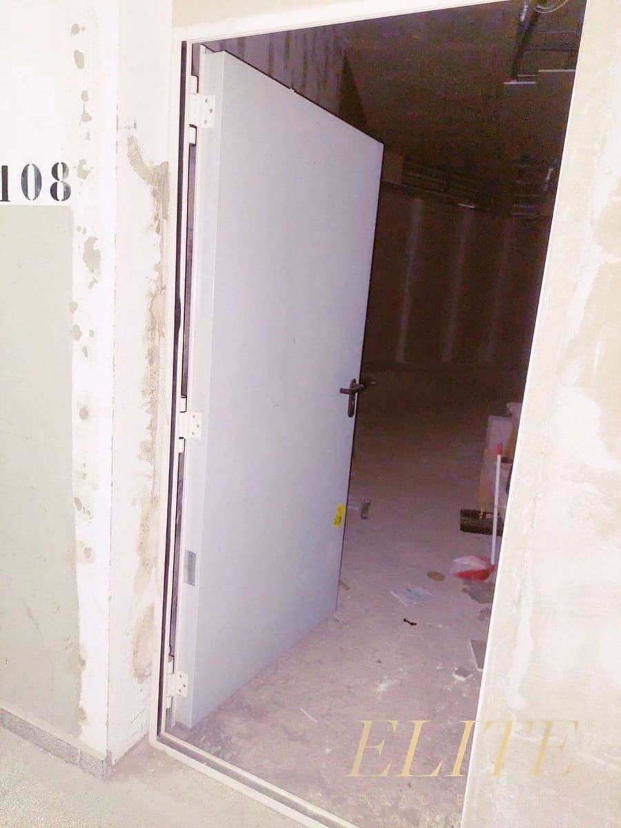 Commercial for rent in San Bartolome de Tirajana - € 500 (Ref: 9586851)