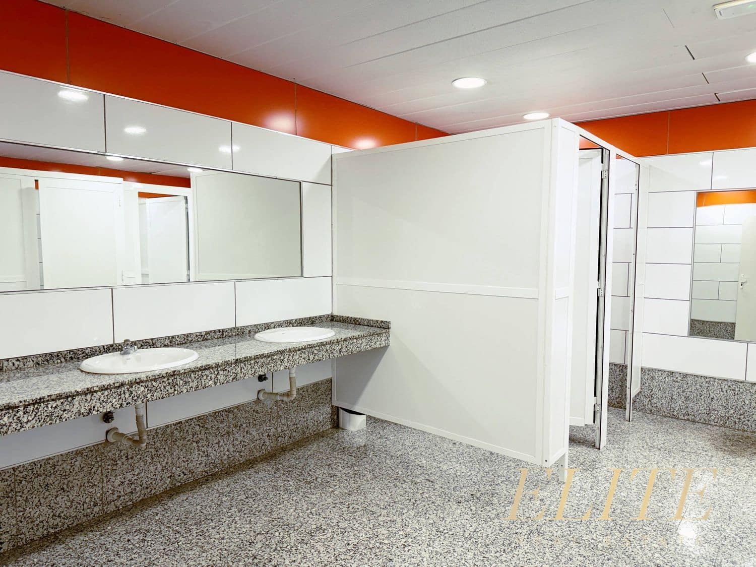 Commercial for rent in San Bartolome de Tirajana - € 500 (Ref: 9586851)