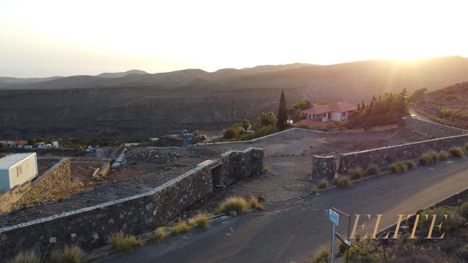 Mark till salu i San Bartolome de Tirajana - 1 300 000 € (Ref: 9586852)