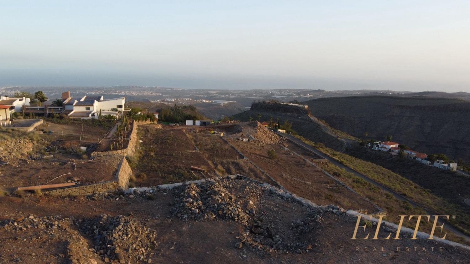 Mark till salu i San Bartolome de Tirajana - 1 300 000 € (Ref: 9586852)