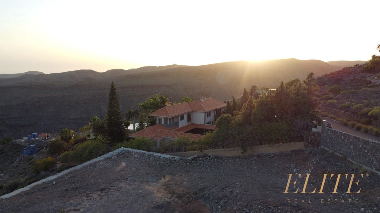 Mark till salu i San Bartolome de Tirajana - 1 300 000 € (Ref: 9586852)