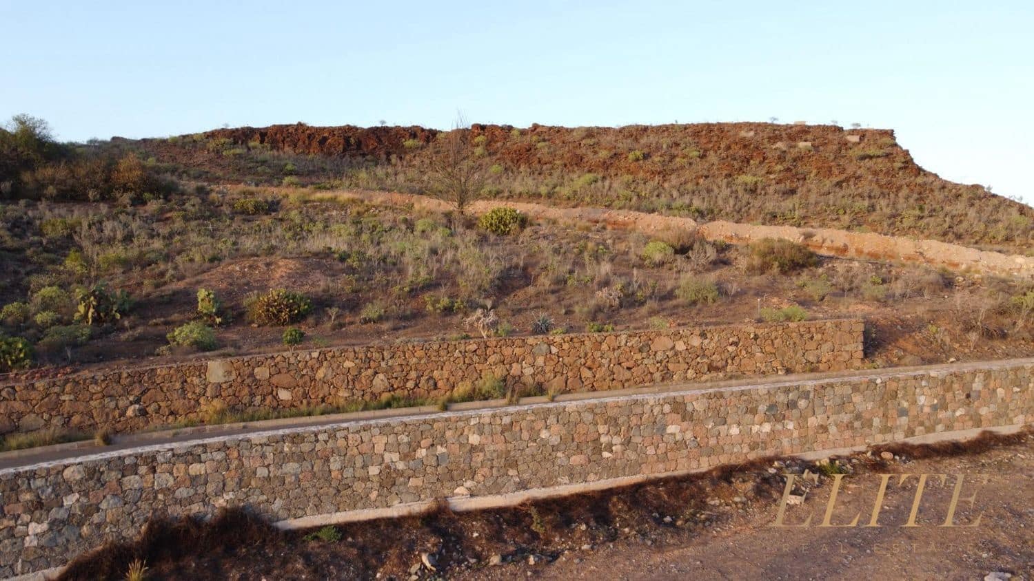 Mark till salu i San Bartolome de Tirajana - 1 300 000 € (Ref: 9586852)