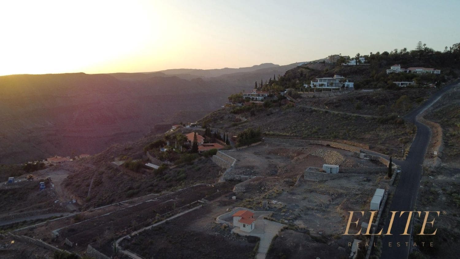 Mark till salu i San Bartolome de Tirajana - 1 300 000 € (Ref: 9586852)