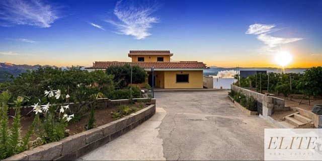 8 soverom Finca/Herregård til salgs i Moya med garasje - € 599 000 (Ref: 9586854)