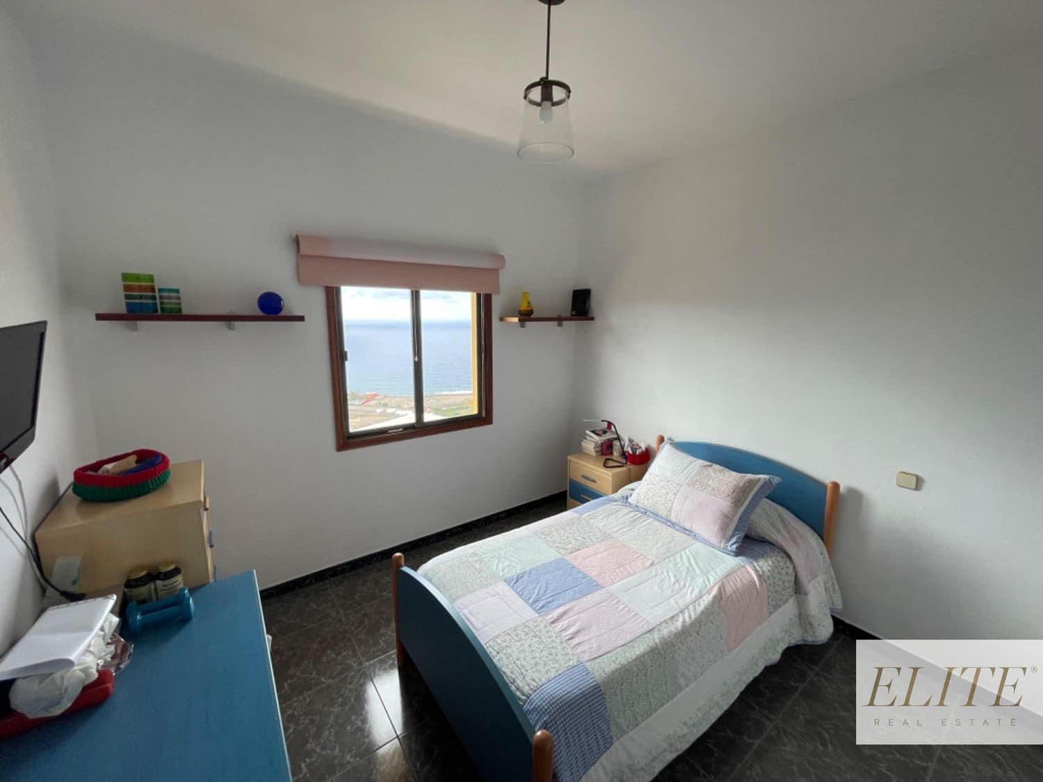 8 bedroom Finca/Country House for sale in Moya with garage - € 599,000 (Ref: 9586854)