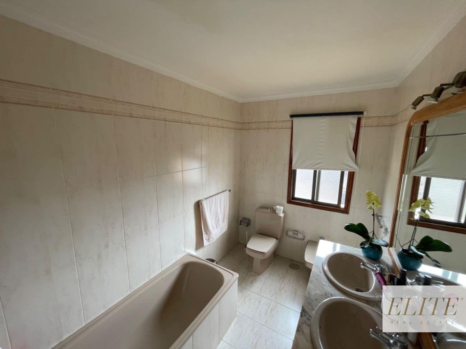 8 bedroom Finca/Country House for sale in Moya with garage - € 599,000 (Ref: 9586854)