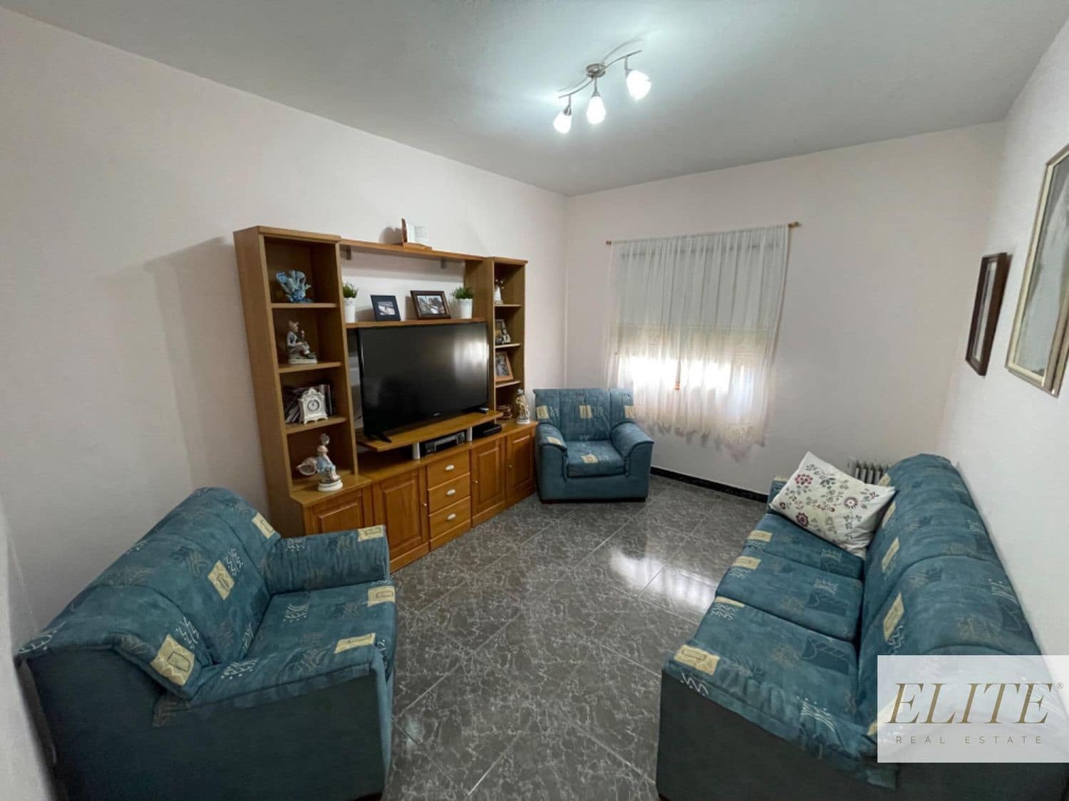 8 bedroom Finca/Country House for sale in Moya with garage - € 599,000 (Ref: 9586854)