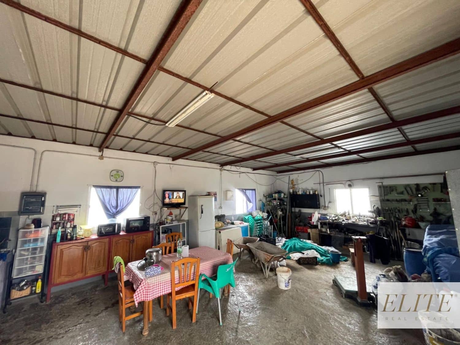 8 bedroom Finca/Country House for sale in Moya with garage - € 599,000 (Ref: 9586854)