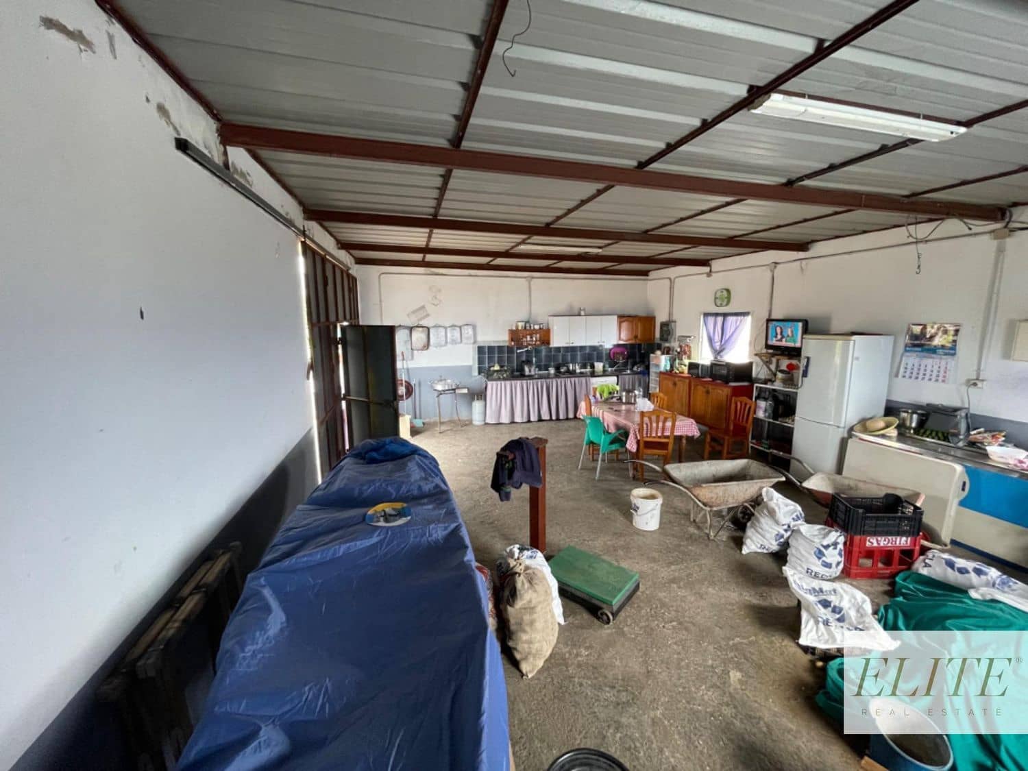 8 bedroom Finca/Country House for sale in Moya with garage - € 599,000 (Ref: 9586854)