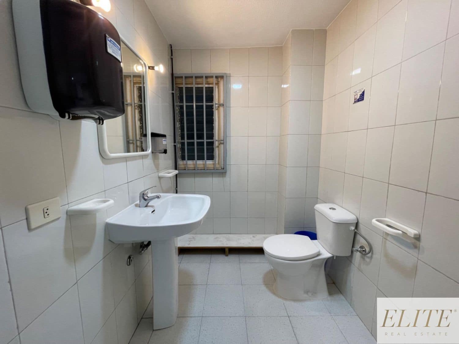 Toimisto myytävänä paikassa Las Palmas de Gran Canaria - 135 000 € (Ref: 9586855)