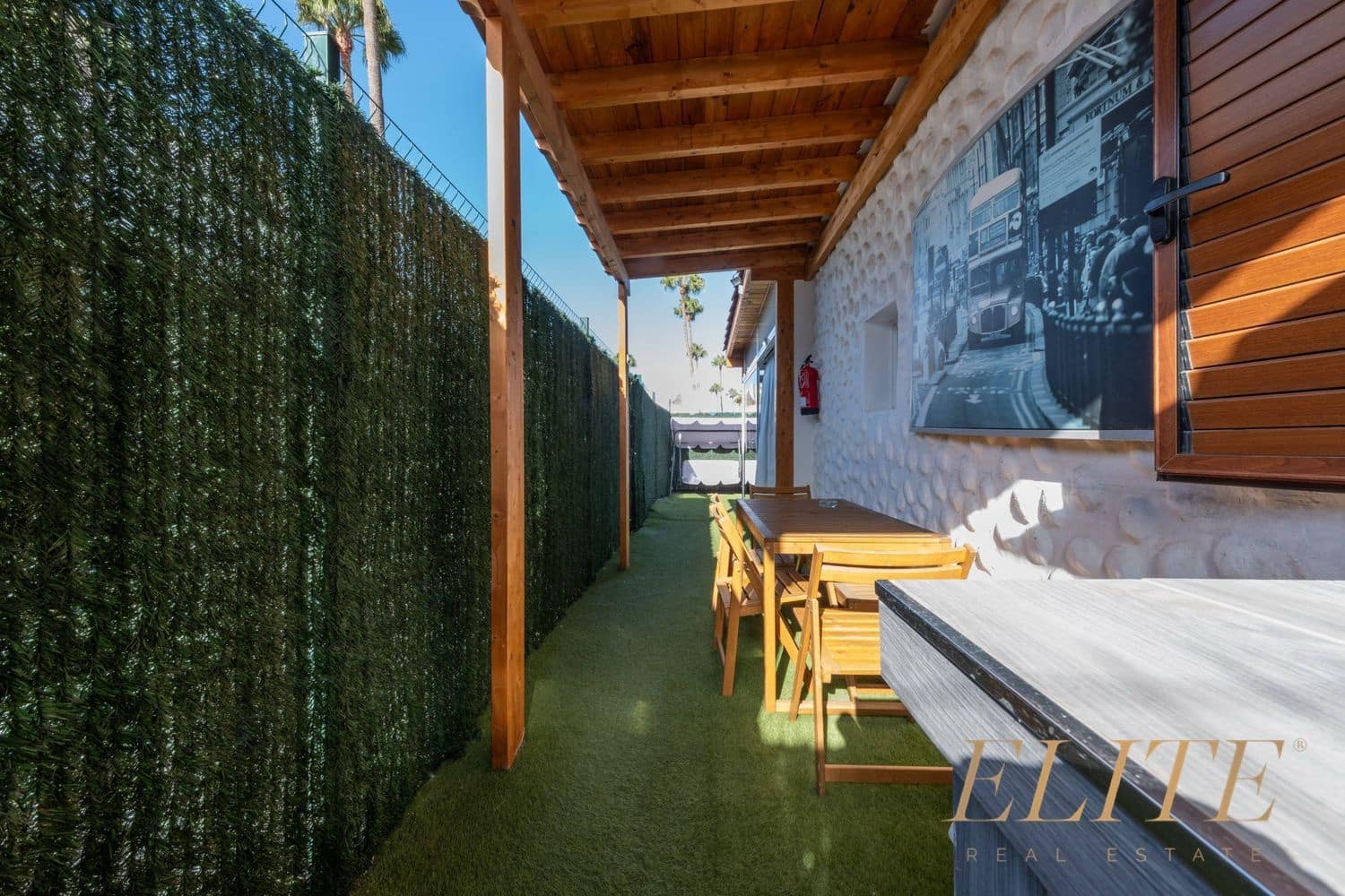 3 bedroom Apartment for sale in San Bartolome de Tirajana with pool garage - € 388,500 (Ref: 9586856)