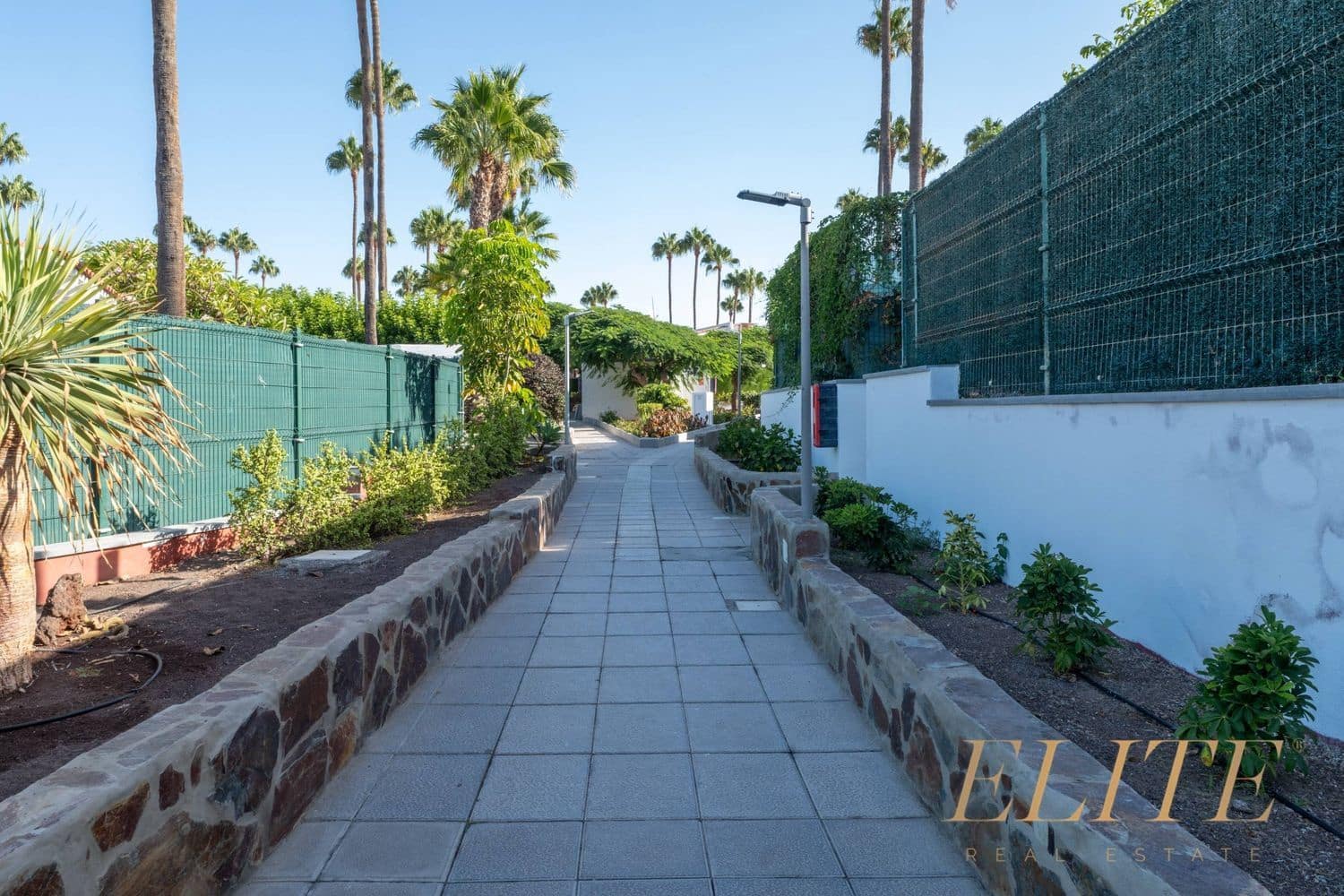 3 bedroom Apartment for sale in San Bartolome de Tirajana with pool garage - € 388,500 (Ref: 9586856)