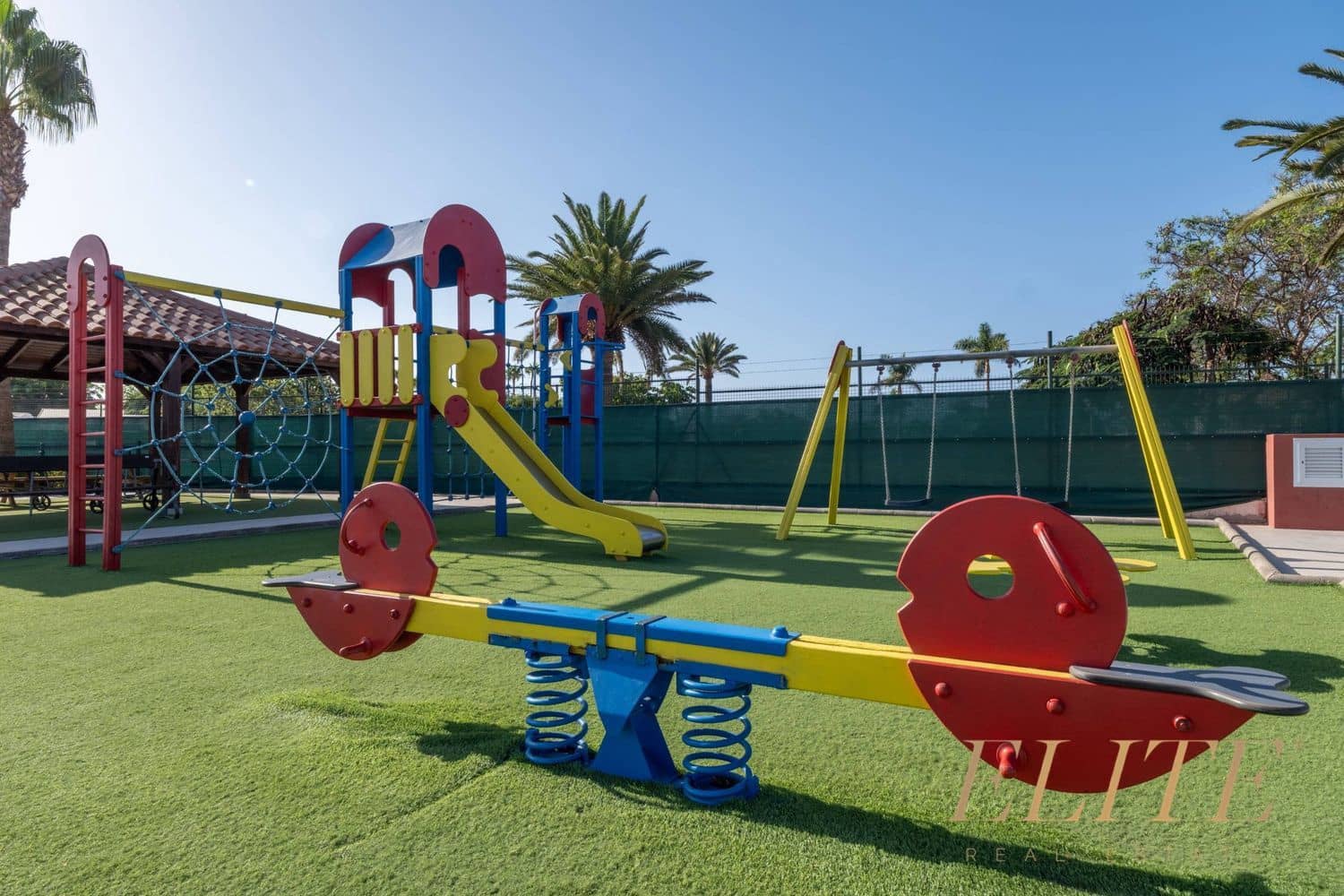 3 bedroom Apartment for sale in San Bartolome de Tirajana with pool garage - € 388,500 (Ref: 9586856)