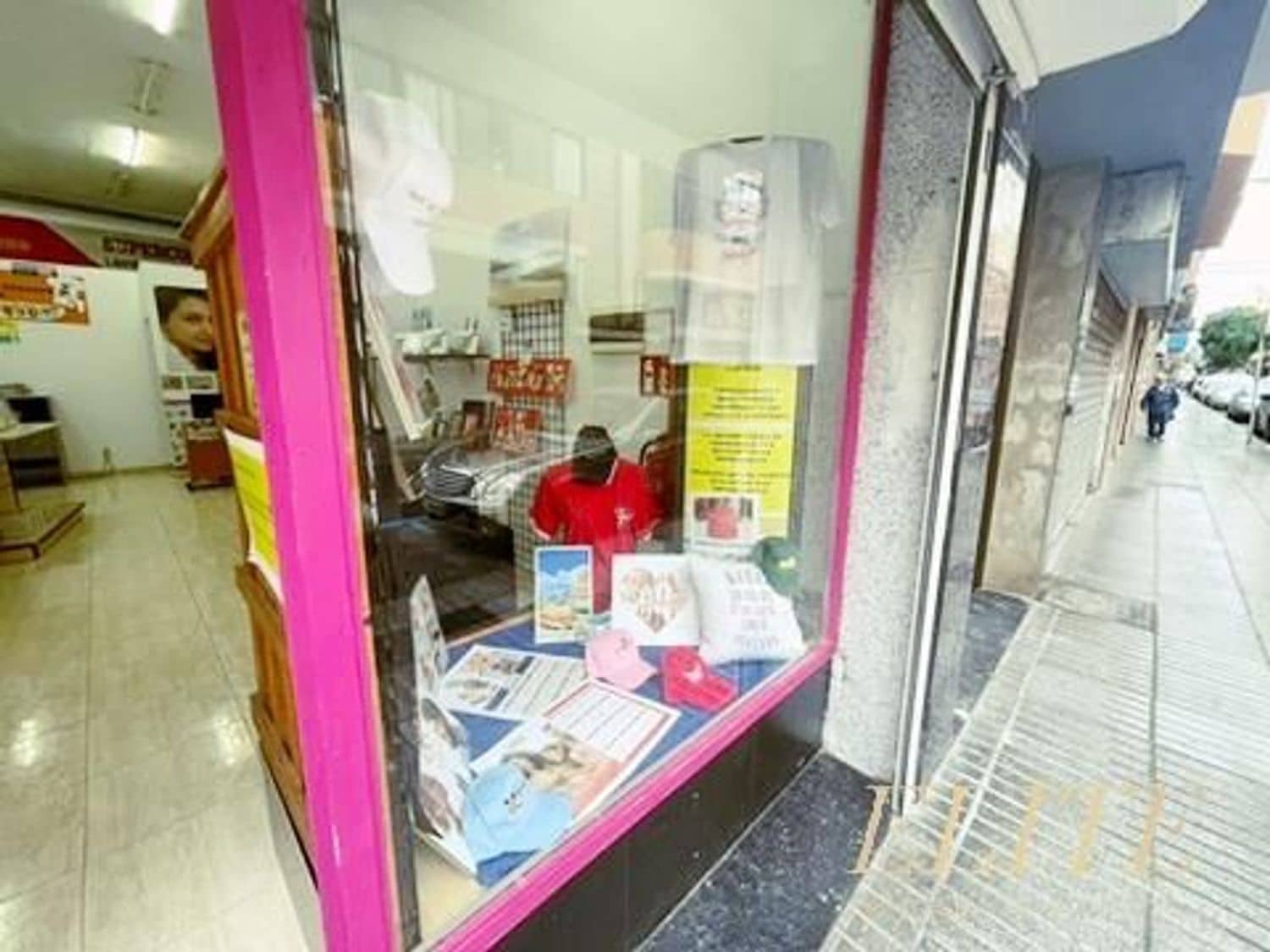 Kaupallinen myytävänä paikassa Las Palmas de Gran Canaria - 120 000 € (Ref: 9586857)