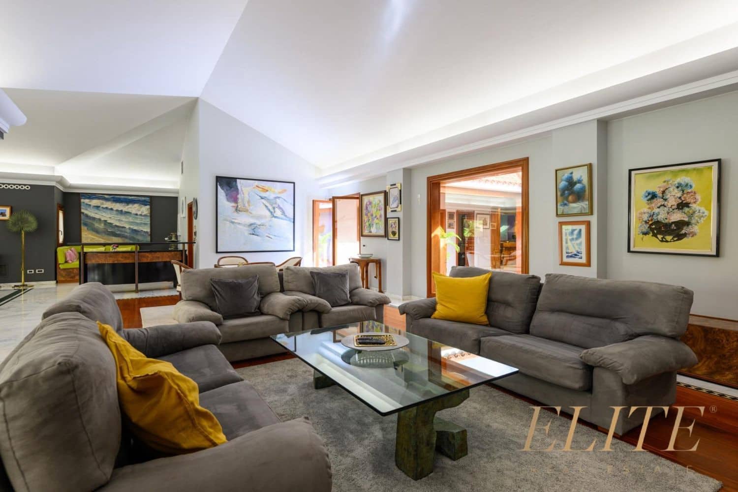 8 bedroom Villa for sale in San Bartolome de Tirajana with pool garage - € 4,200,000 (Ref: 9586860)