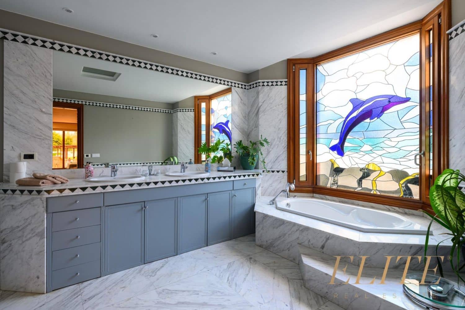 8 bedroom Villa for sale in San Bartolome de Tirajana with pool garage - € 4,200,000 (Ref: 9586860)