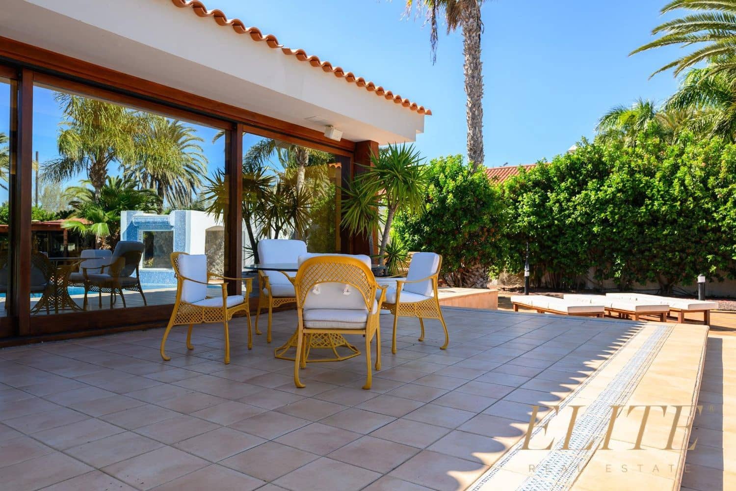 8 bedroom Villa for sale in San Bartolome de Tirajana with pool garage - € 4,200,000 (Ref: 9586860)