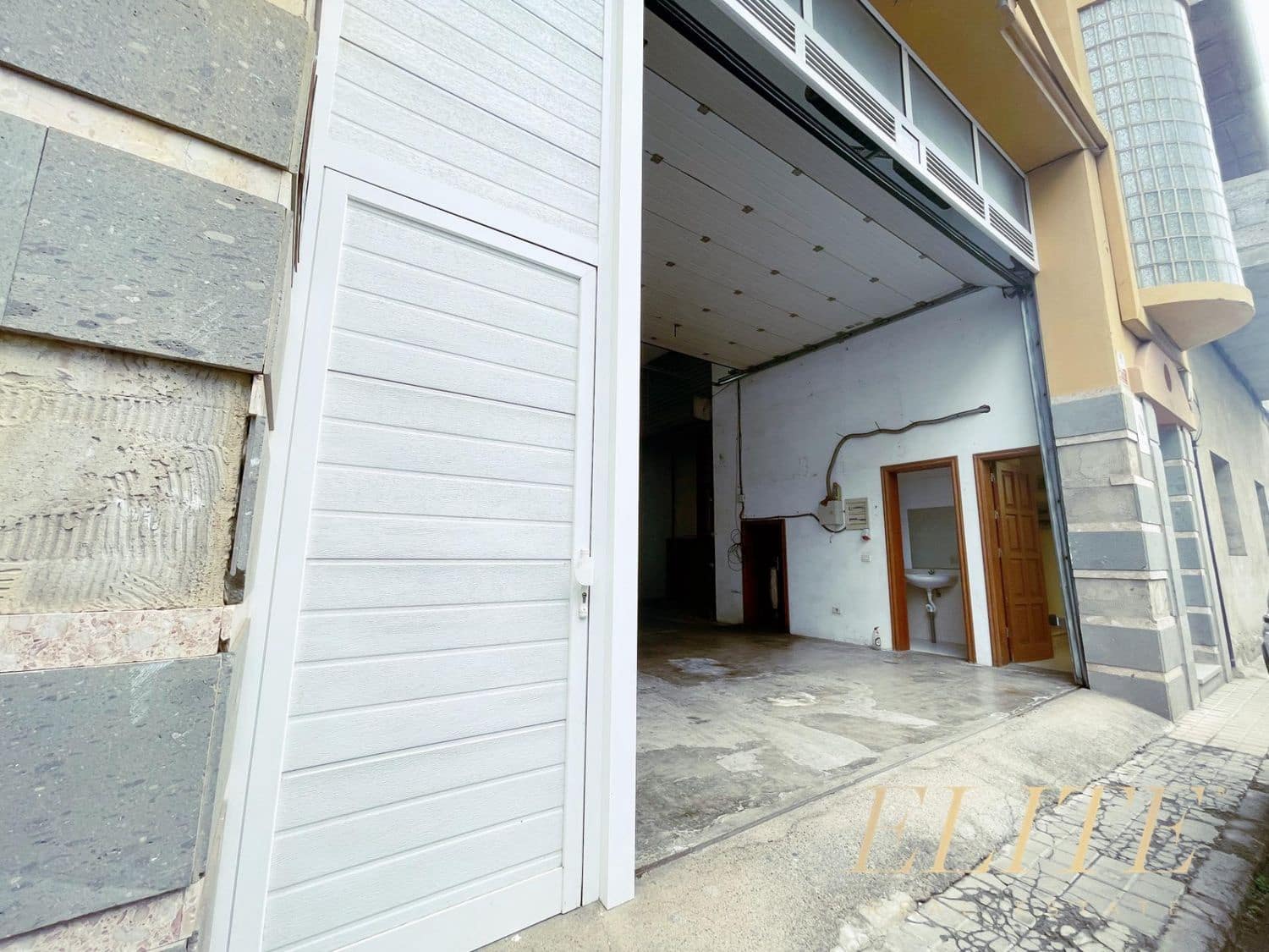 Commercial for sale in Galdar - € 539,000 (Ref: 9586861)