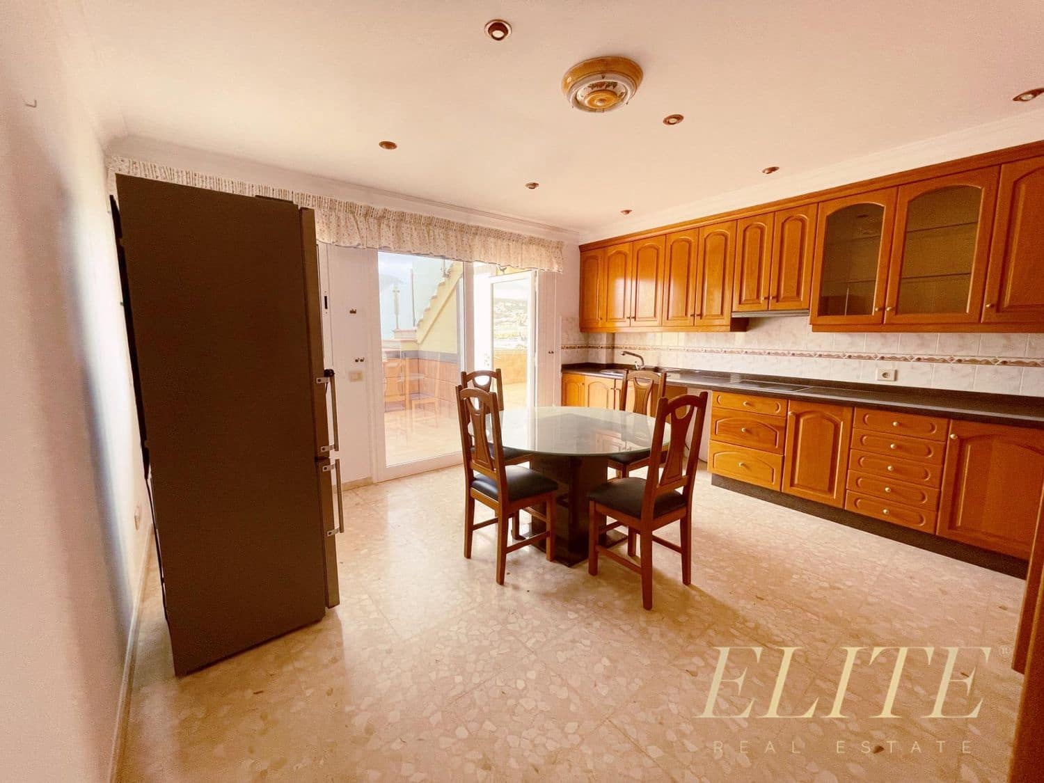 Commercial for sale in Galdar - € 539,000 (Ref: 9586861)