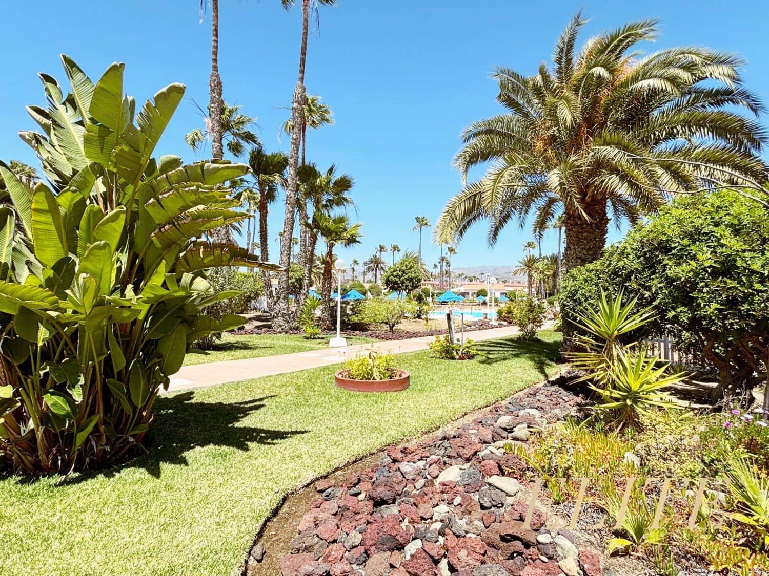 2 bedroom Villa for sale in San Bartolome de Tirajana with pool garage - € 400,000 (Ref: 9586862)