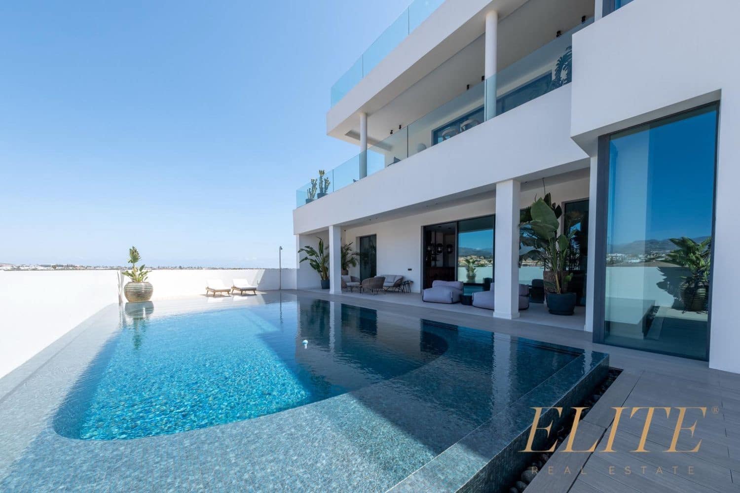 5 sovrum Villa till salu i San Bartolome de Tirajana med pool garage - 3 490 000 € (Ref: 9586863)