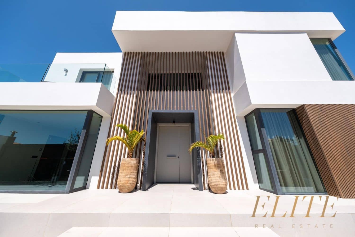 Chalet de 5 habitaciones en San Bartolomé de Tirajana en venta con piscina garaje - 3.490.000 € (Ref: 9586863)