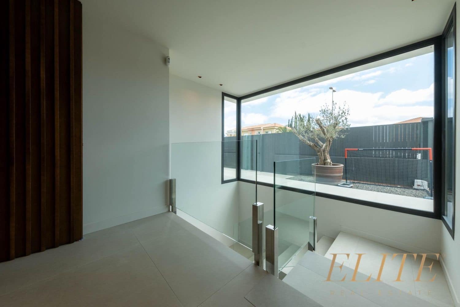 5 bedroom Villa for sale in San Bartolome de Tirajana with pool garage - € 3,490,000 (Ref: 9586863)