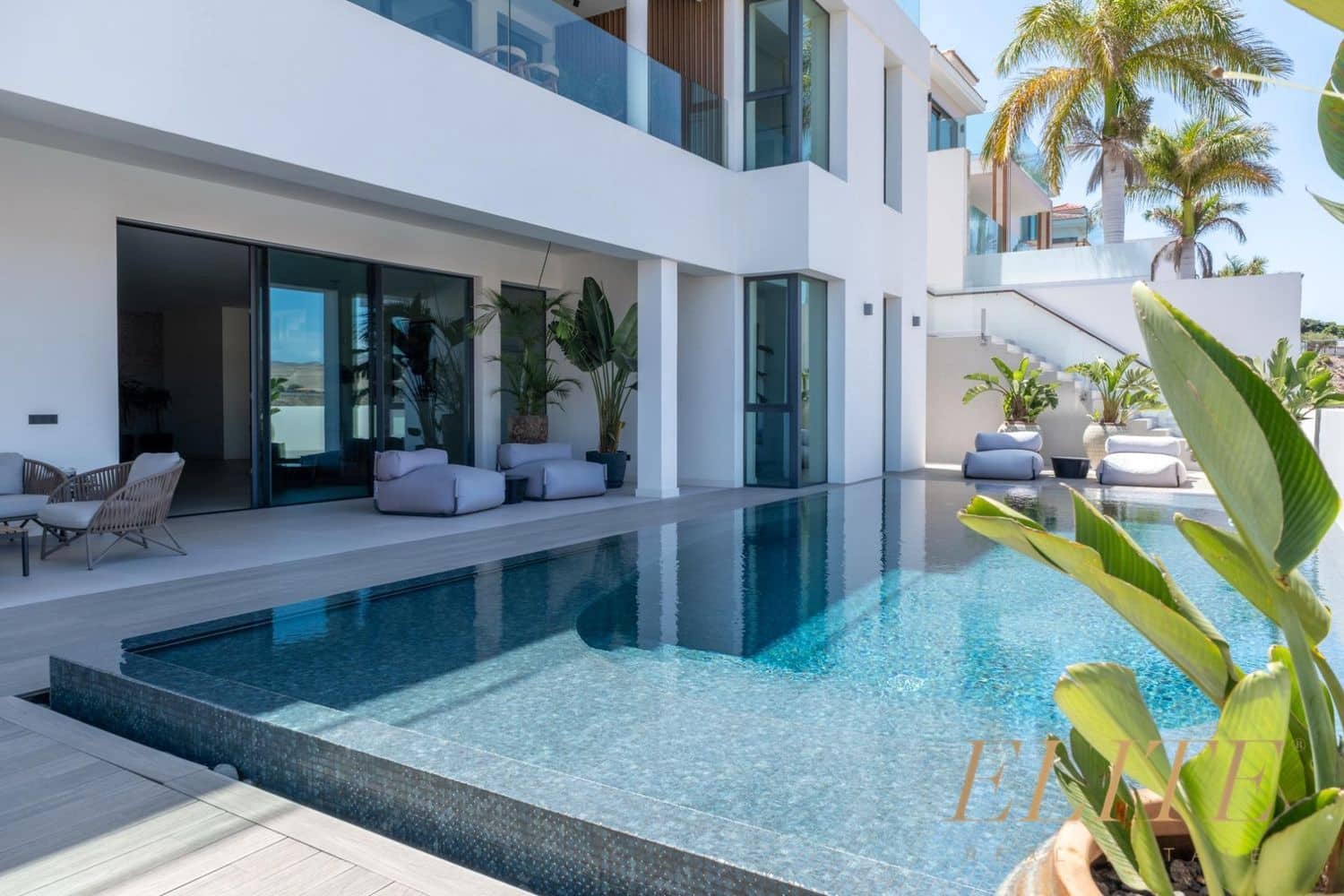 Chalet de 5 habitaciones en San Bartolomé de Tirajana en venta con piscina garaje - 3.490.000 € (Ref: 9586863)