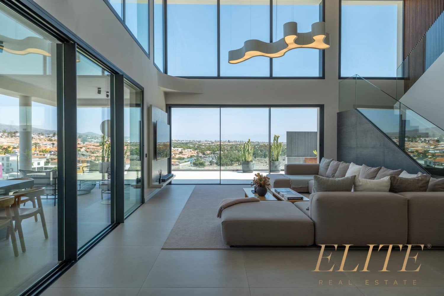 5 sovrum Villa till salu i San Bartolome de Tirajana med pool garage - 3 490 000 € (Ref: 9586863)