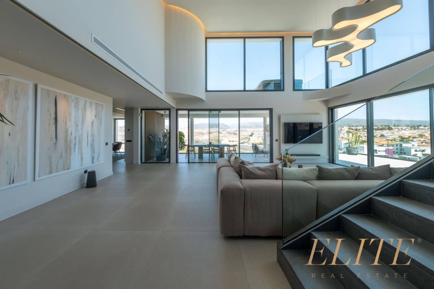 5 sovrum Villa till salu i San Bartolome de Tirajana med pool garage - 3 490 000 € (Ref: 9586863)