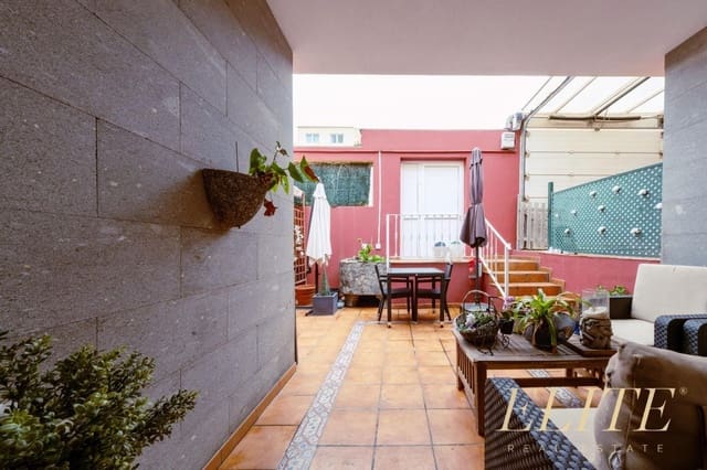 5 soveværelse Villa til salg i Santa Brígida med garage - € 699.000 (Ref: 9586864)