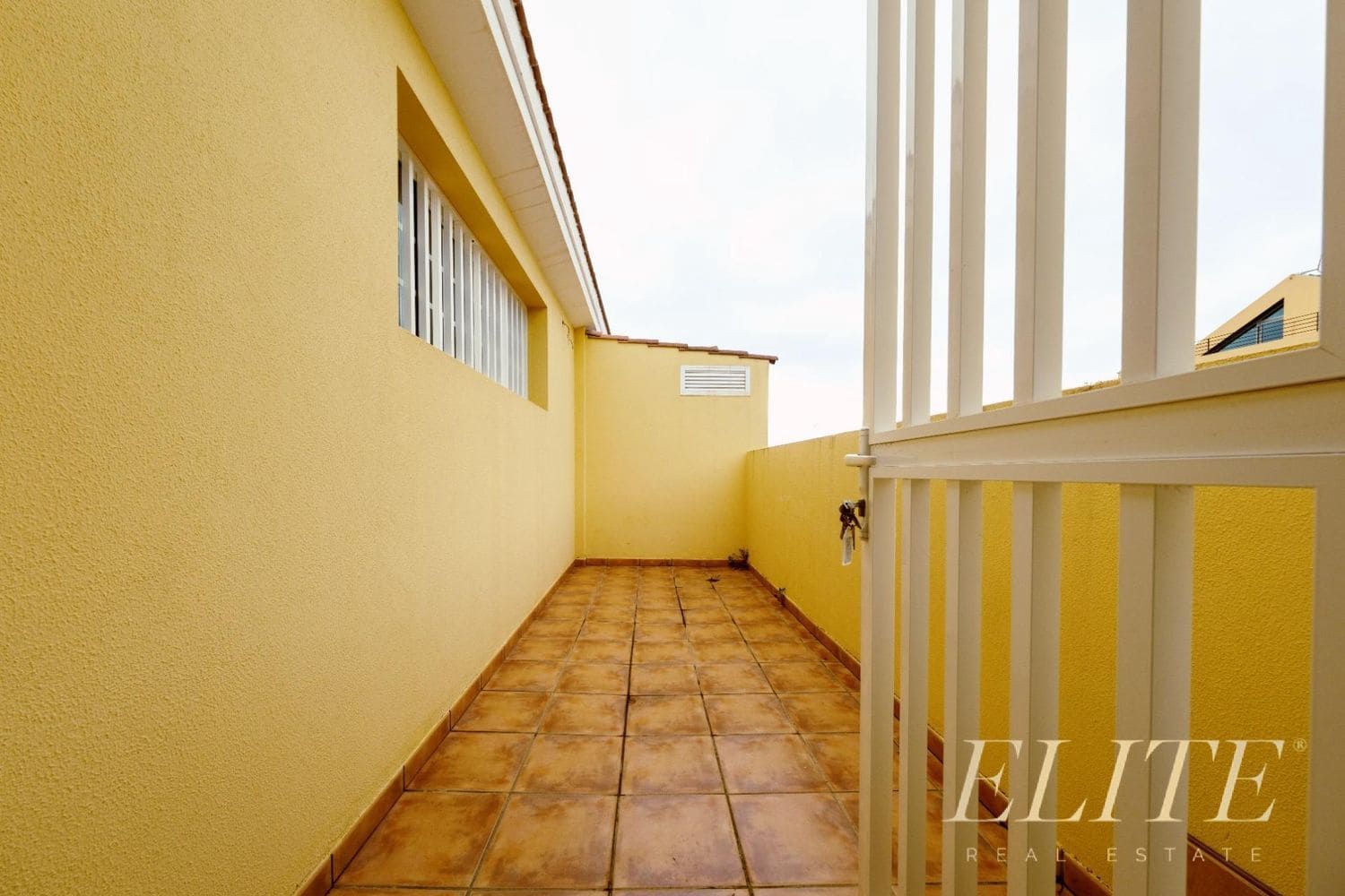 5 bedroom Villa for sale in Santa Brigida with garage - € 699,000 (Ref: 9586864)