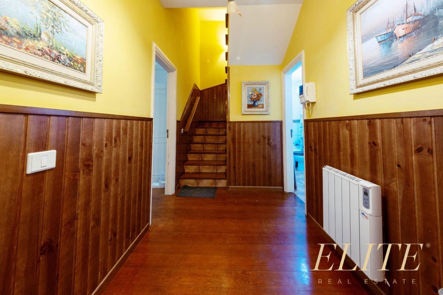 5 bedroom Villa for sale in Santa Brigida with garage - € 699,000 (Ref: 9586864)