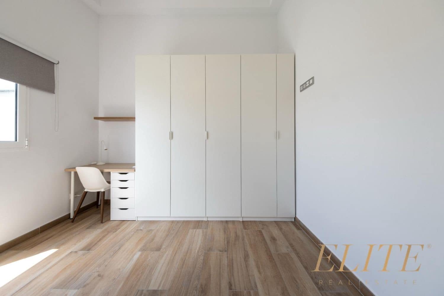 3 makuuhuone Omakotitalo myytävänä paikassa Playa del Ingles mukana uima-altaan 
autotalli - 1 050 000 € (Ref: 9586865)