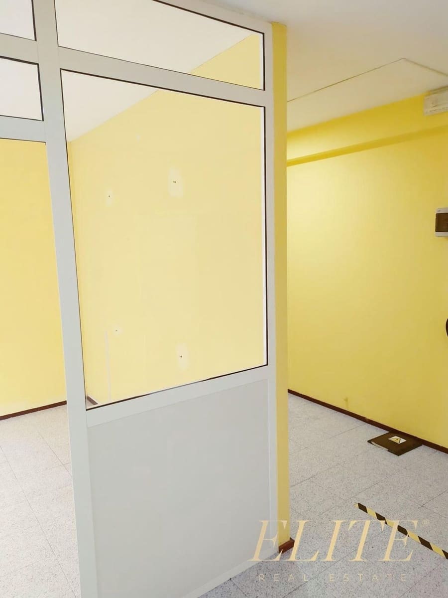 Office for sale in Las Palmas de Gran Canaria - € 224,900 (Ref: 9586867)