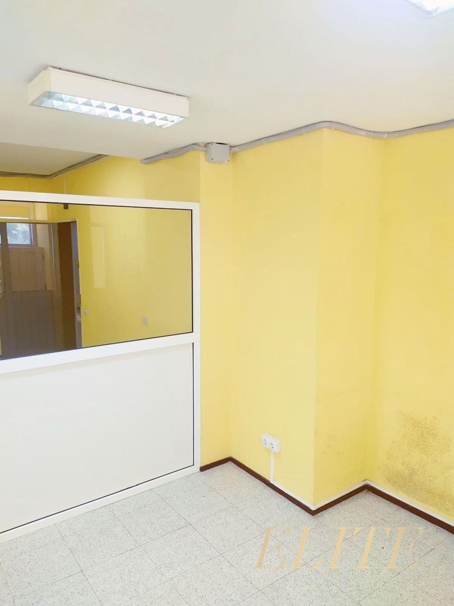 Office for sale in Las Palmas de Gran Canaria - € 224,900 (Ref: 9586867)