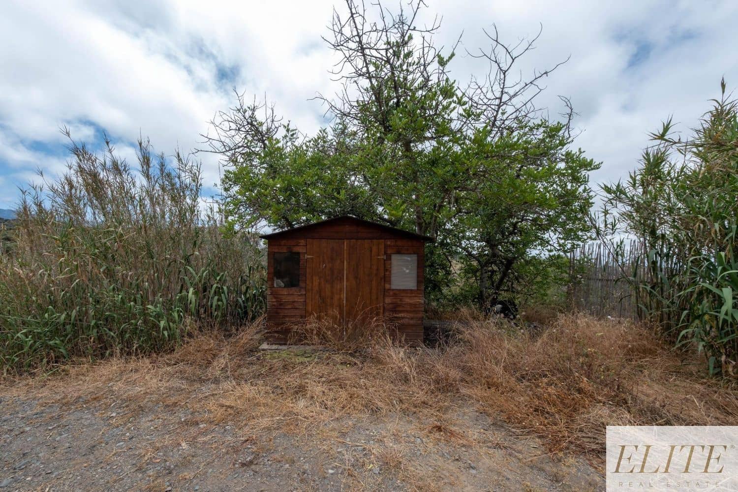 Rakentamaton maa myytävänä paikassa San Lorenzo - 520 000 € (Ref: 9586868)